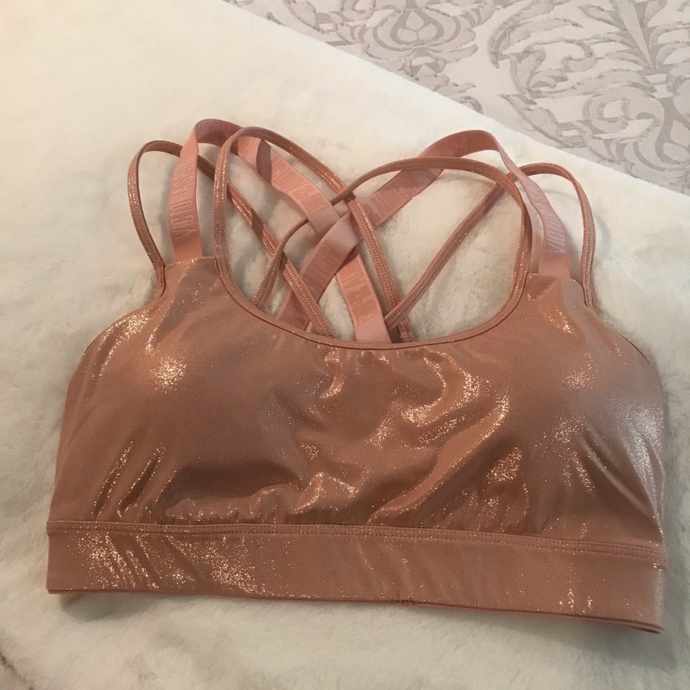 ✨ Beautiful Rose Gold Victoria Sport Bra | Sz S